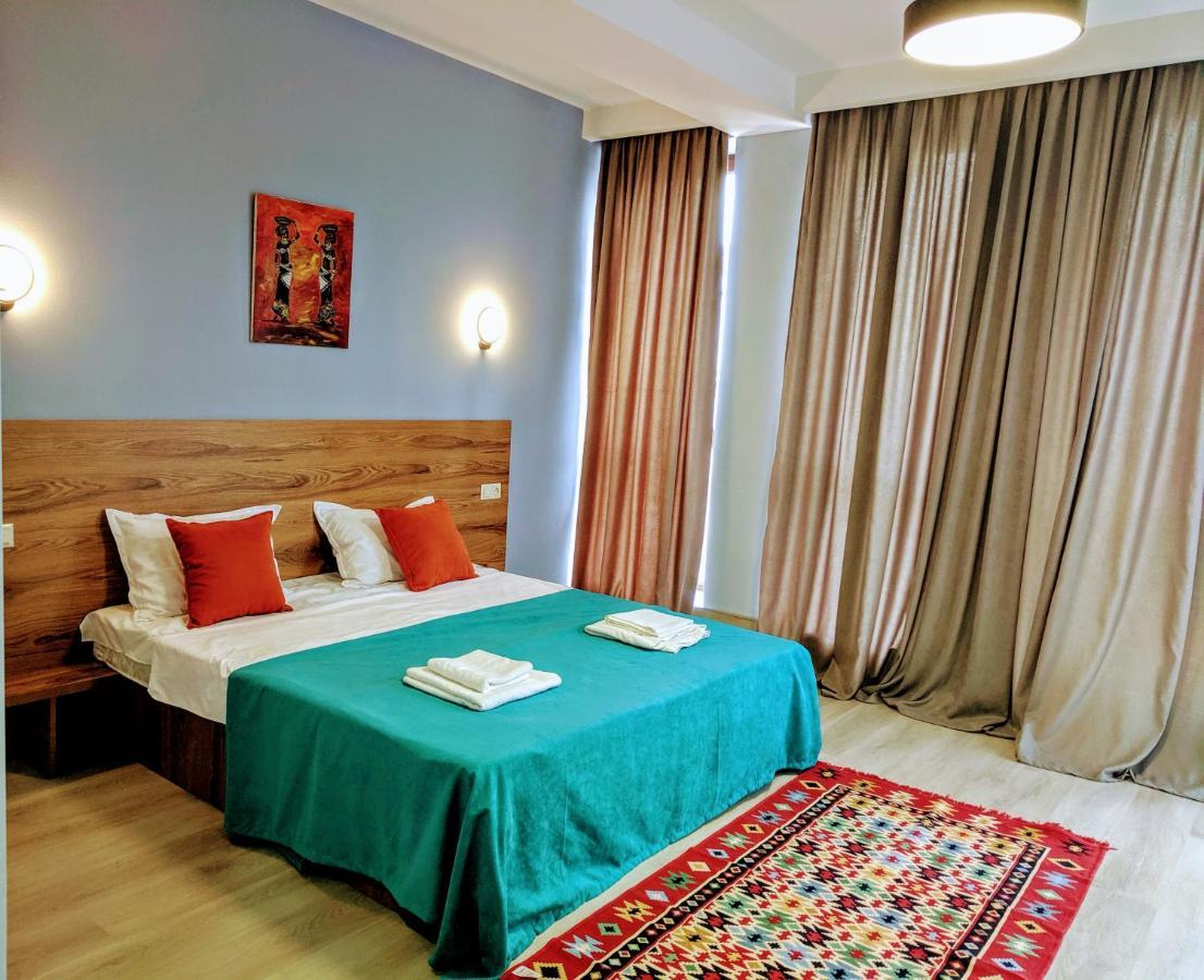 Hotel 5 Rooms Tbilisi Exterior photo