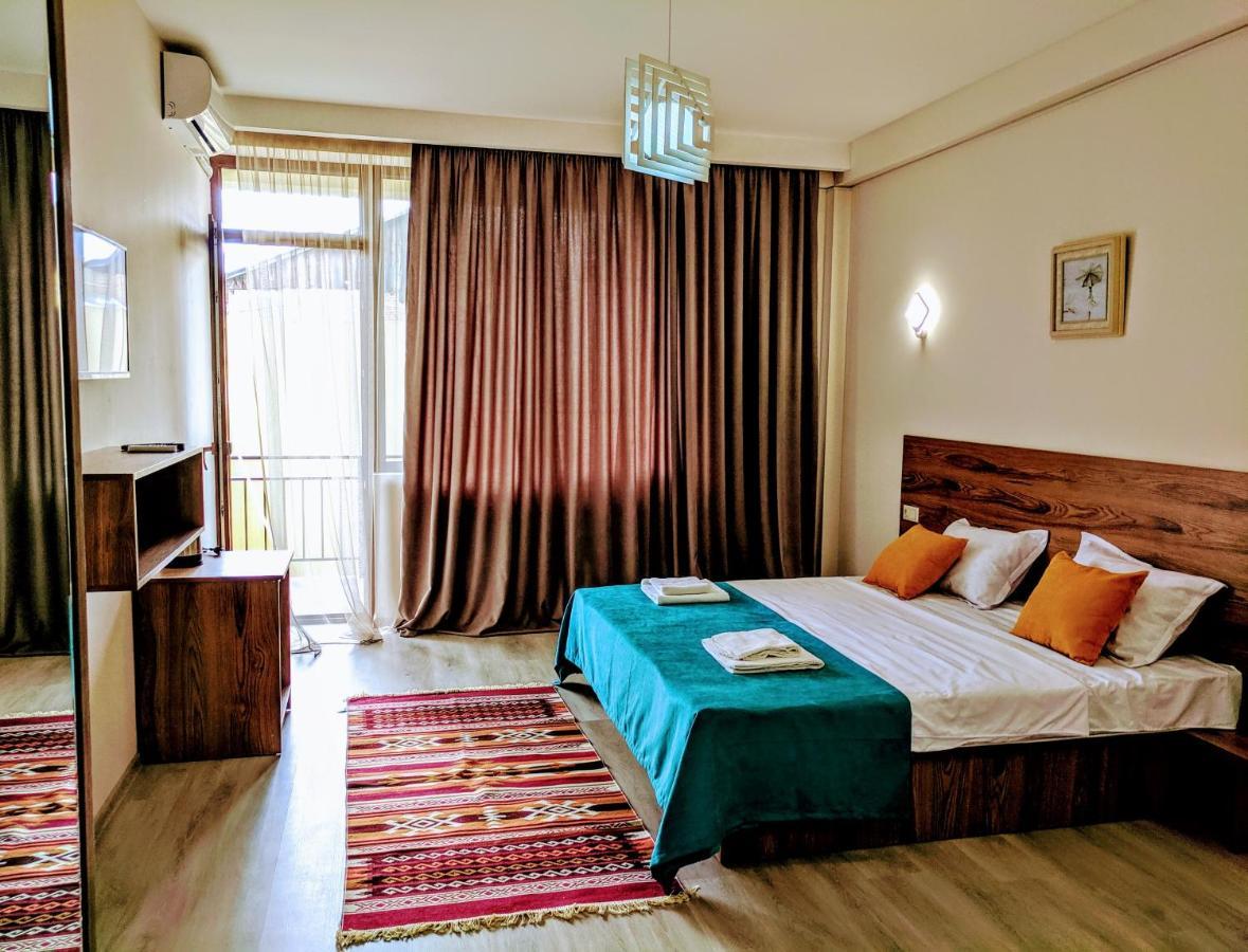 Hotel 5 Rooms Tbilisi Exterior photo